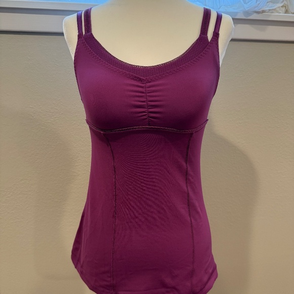 Lululemon Warrior 1 Tank Size 4 in Dewberry - Picture 1 of 7